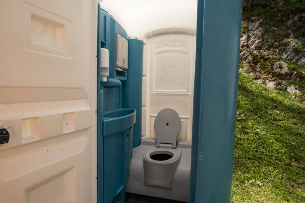 Best Temporary restroom rental  in Burlington, VT